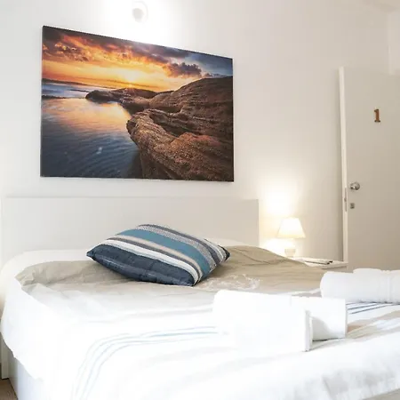 Alighieri 97 Bed & Breakfast 3*